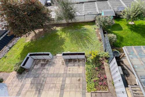 Ausblick Garten - 7 Zimmer Reihenendhaus zum Kaufen in Solingen