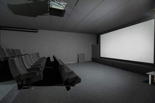 Kinosaal für niveauvolle Kundenpräsentationen - 