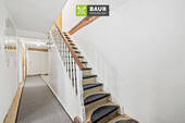 Flur-Treppenaufgang - 