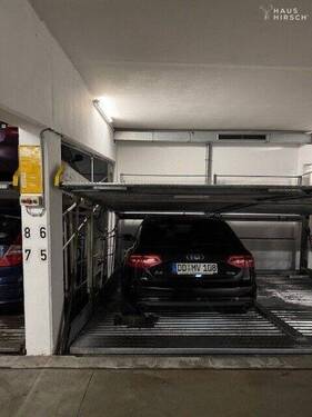 Tiefgaragenstellplatz - 