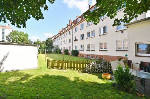 Rückansicht - Mehrfamilienhaus, Wohnhaus mit 1,42 m&sup2; in Lübeck zum Kaufen
