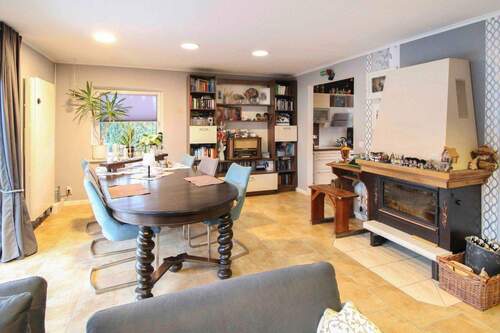 Wohnzimmer - Unikat : Einzigartiges Einfamilenhaus in ruhiger Lage - robust gebaut, großzügig gedacht