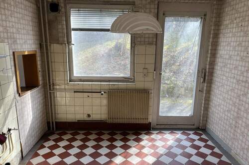 Küche mit Terrassentüre - 