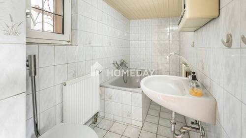 EG Badezimmer 1 - 