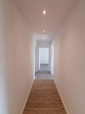 Flur - 3 Zimmer Etagenwohnung zur Miete in Wiedemar