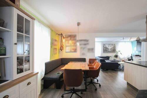 Essbereich 1. OG - 8 Zimmer Einfamilienhaus in Amberg