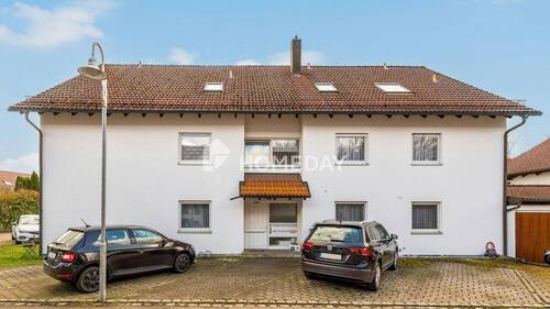 Außenansicht 3 - Attraktive 3-Zimmer-Wohnung mit großem Balkon undStellplatz in ruhiger Wohnlage