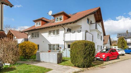 Außenansicht 1 - 3 Zimmer Etagenwohnung in Ottenbach