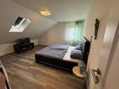 Schlafzimmer 2 OG - 