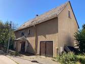 rechts PKW Garage - 5 Zimmer Mehrfamilienhaus, Wohnhaus in Berga-Wünschendorf