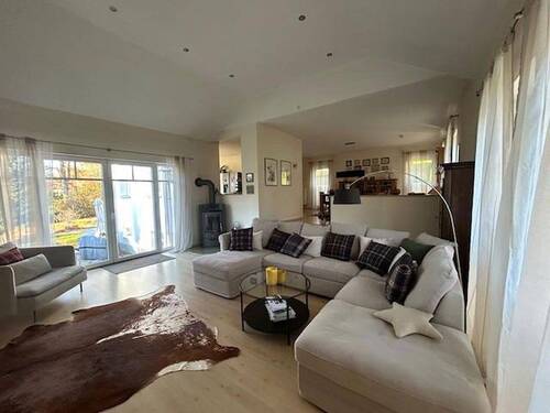 Großzügiger Wohnbereich - Großzügiges Architektenhaus mit Einliegerwohnung Wiehl Zentrumslage