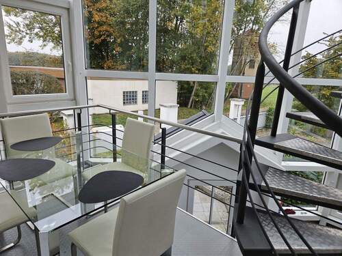 Sitzecke im Glashaus - 