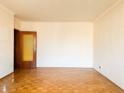 Wohnzimmer - Etagenwohnung mit 64,60 m&sup2; in Hannover zum Kaufen