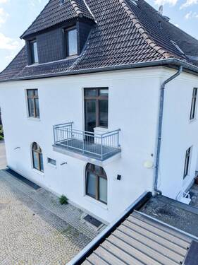 26 Außenansicht Balkon - 