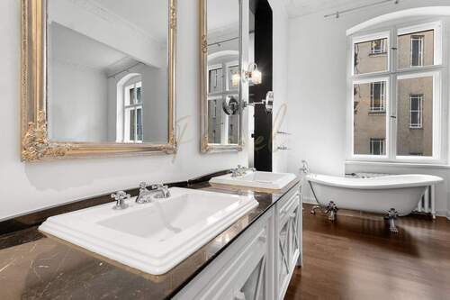 Bild 2 - 6 Zimmer Etagenwohnung zum Kaufen in Berlin
