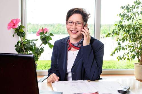 Ansprechpartnerin Jeannette Catholy - 