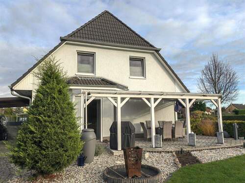 Hausansicht - Das ideale Refugium für die moderne Familie