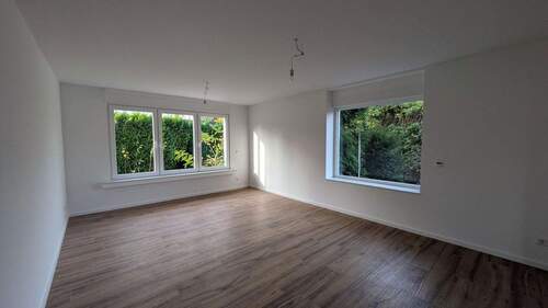 Wohnzimmer - 5 Zimmer Etagenwohnung zur Miete in Mülheim