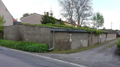 Straßenansicht Nebengebäude - 9 Zimmer Mehrfamilienhaus, Wohnhaus in Mockrehna