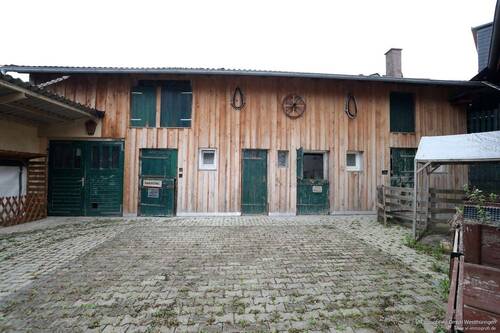 Stallungen - 
