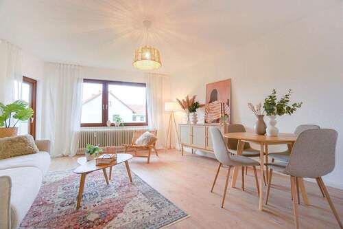 Wohnzimmer - 3 Zimmer Etagenwohnung zum Kaufen in Bremen