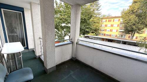großer Balkon - 3 Zimmer Etagenwohnung in Ravensburg