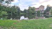 Angrenzender Fluss - 