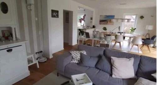 Wohnzimmer/Blick ins Esszimmer - Einfamilienhaus mit 140,00 m&sup2; in Hartenholm zum Kaufen