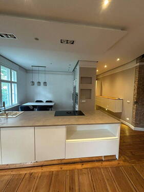 Küche / Kochinsel - 3 Zimmer Etagenwohnung in Berlin