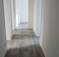 AB 01.01.2026: Tolle 4-Zimmer Wohnung mit Duschbad und Balkon im Zentrum! - Bad Gandersheim