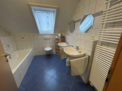 DG_Bade/WC_www.villingen.immobilien - 