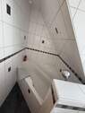 Bad OG mit Eckbadewanne - 