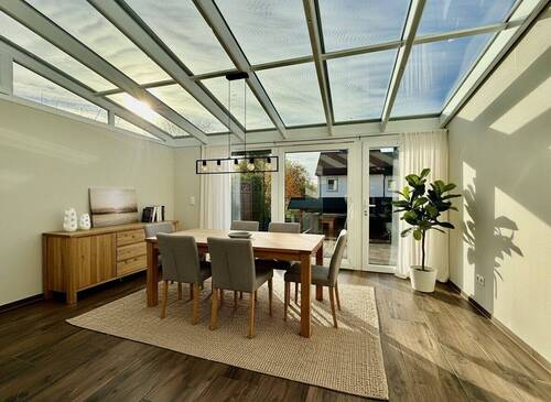 Wintergarten virtuell möbliert - 4 Zimmer Reihenendhaus zum Kaufen in Osnabrück