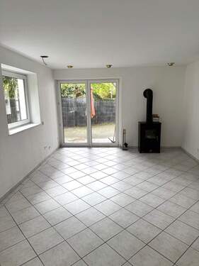 Blick aus Wohnzimmer - Etagenwohnung mit 82,00 m&sup2; in Ladbergen zum Kaufen