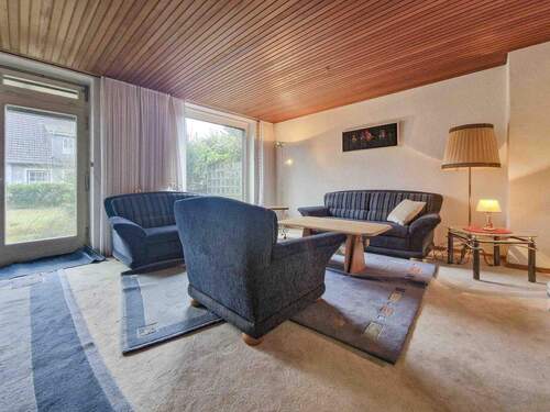 Wohnzimmer im EG - 4 Zimmer Doppelhaushälfte in Itzehoe