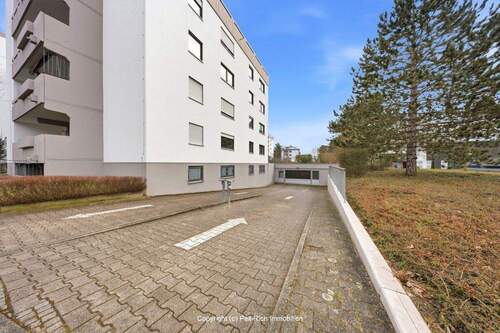 Tiefgarageneinfahrt - 