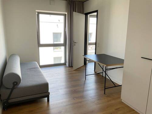 Zimmer 2 - 