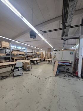 Tischlerei_Produktion_7.jpg - 