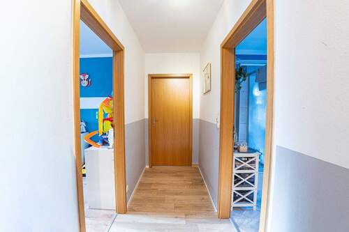 Flur - 3 Zimmer Etagenwohnung zur Miete in Bliedersdorf