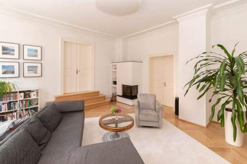 Wohnen - 4 Zimmer Etagenwohnung zum Kaufen in Leipzig