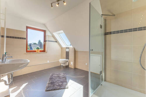 Wohneinheit 1 - Badezimmer - 