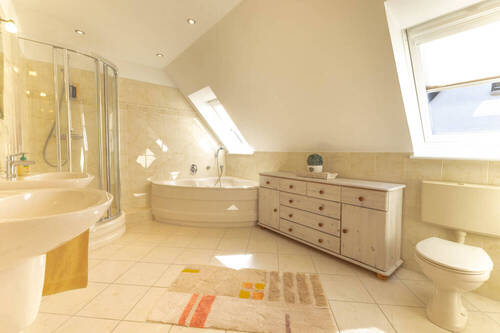 Wohneinheit 2 - Badezimmer - 