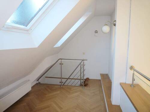 Galeriezimmer - 1 Zimmer Etagenwohnung in München