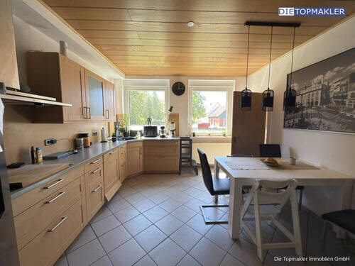 Küche - 7 Zimmer Einfamilienhaus zum Kaufen in Willebadessen