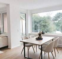 Modernisiert & Einzugsbereit: Helles Familienhaus in Radio Bremen mit Garten und Garage