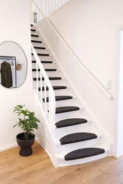 Heller Eingangsbereich - 5 Zimmer Reihenmittelhaus in Bremen