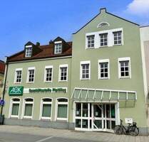 Immobilie mit großzügiger Gewerbefläche in Plattling