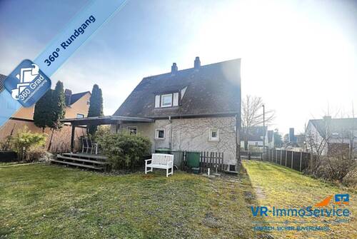 Bild 1 - Hier ist es - Ihr Haus mit viel Charme auf einem tollen Grundstück für die ganze Familie!