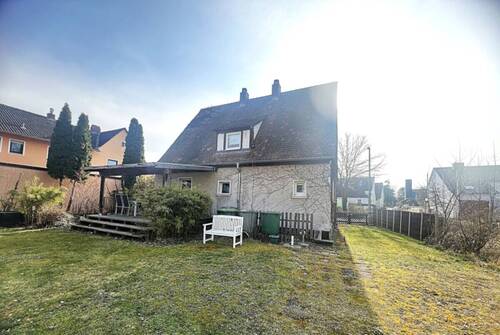 Bild 2 - 7 Zimmer Einfamilienhaus zum Kaufen in Roth