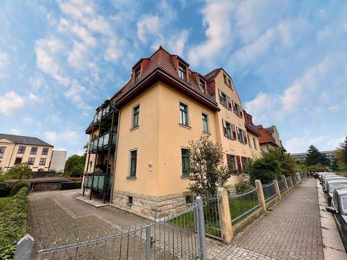Ansicht von der Sackgasse aus - 2 Zimmer Etagenwohnung in Dresden / Mickten